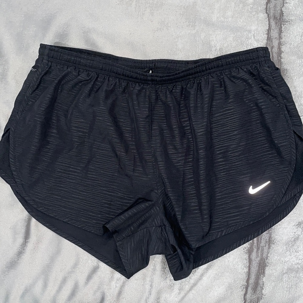 Nike running short